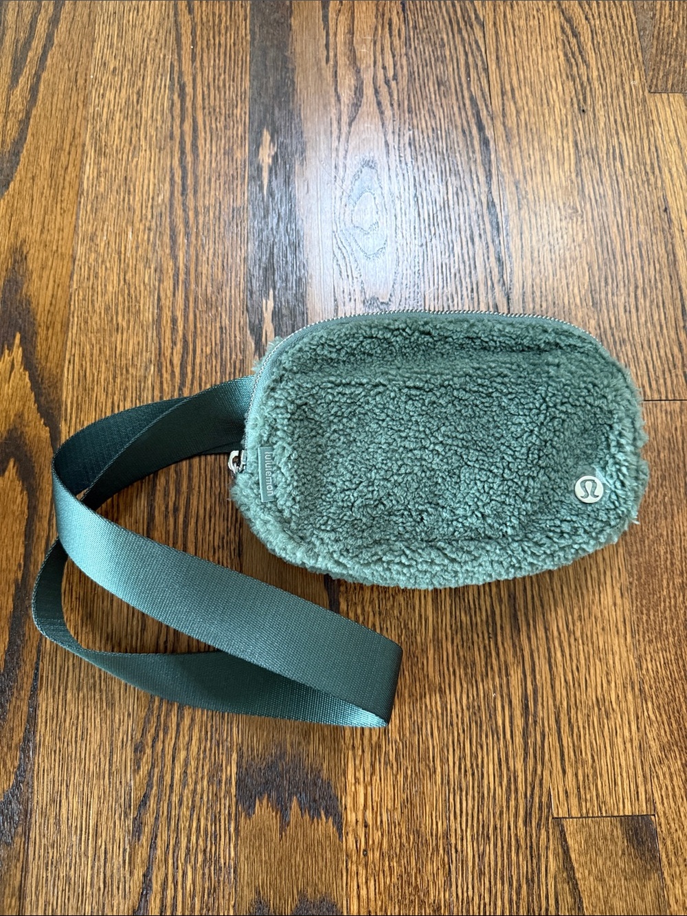 Z lululemon athletica green sherpa crossbody belt bag